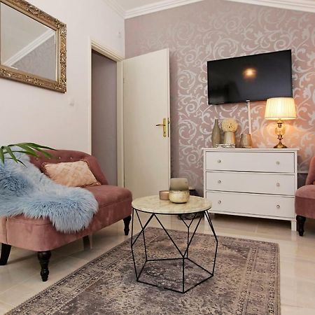 Apartment Ambroz Вела-Лука Екстер'єр фото