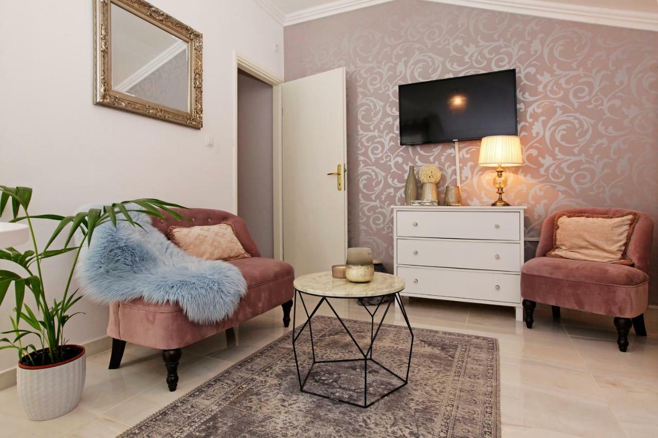 Apartment Ambroz Вела-Лука Екстер'єр фото